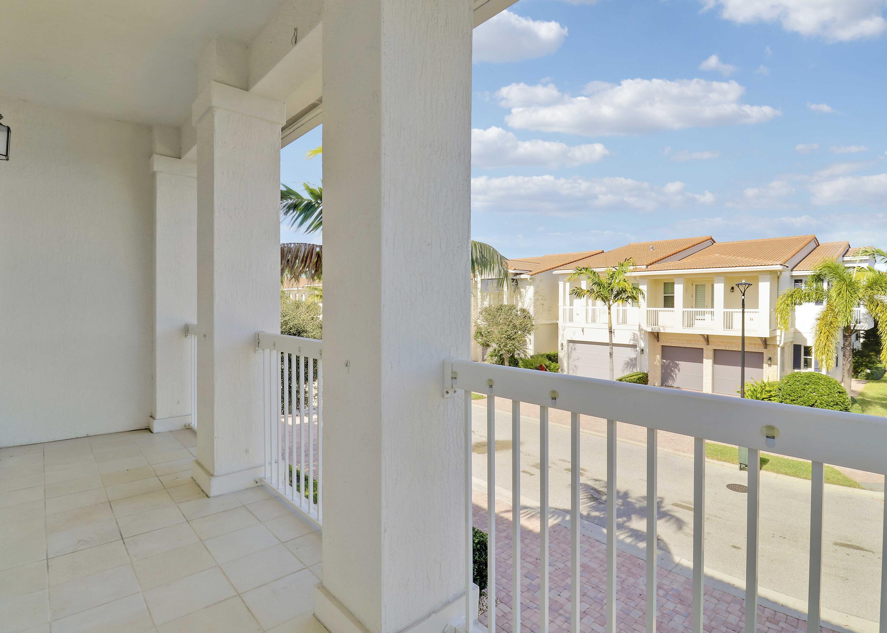 100 Northwest 69th Circle, Unit 71 Boca Raton, FL 33487 - Photo 38 of 56 Guest Room 2