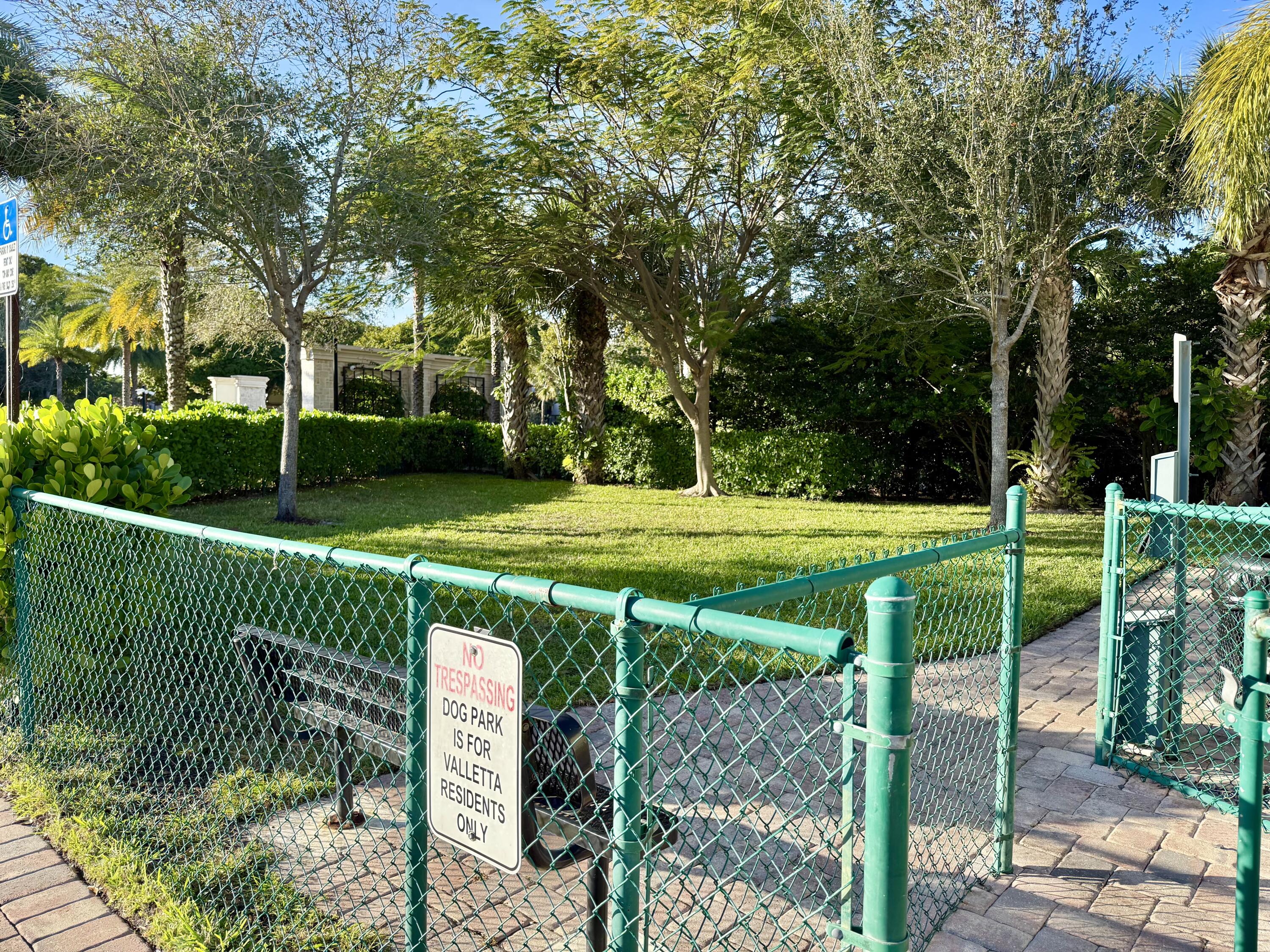 100 Northwest 69th Circle, Unit 71 Boca Raton, FL 33487 - Photo 49 of 56 Dog Park