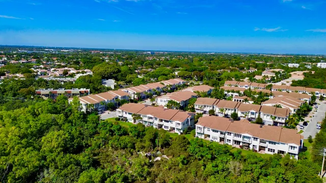 $880,000 | 100 Northwest 69th Circle, Unit 71, Boca Raton, FL 33487