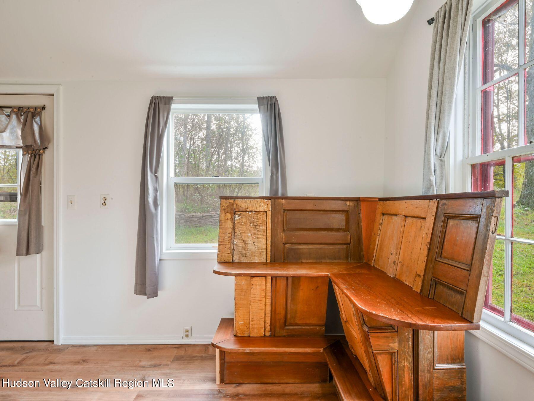 264 Van Vlierden Road Saugerties, NY 12477 - Photo 13 of 59 photo_online_011