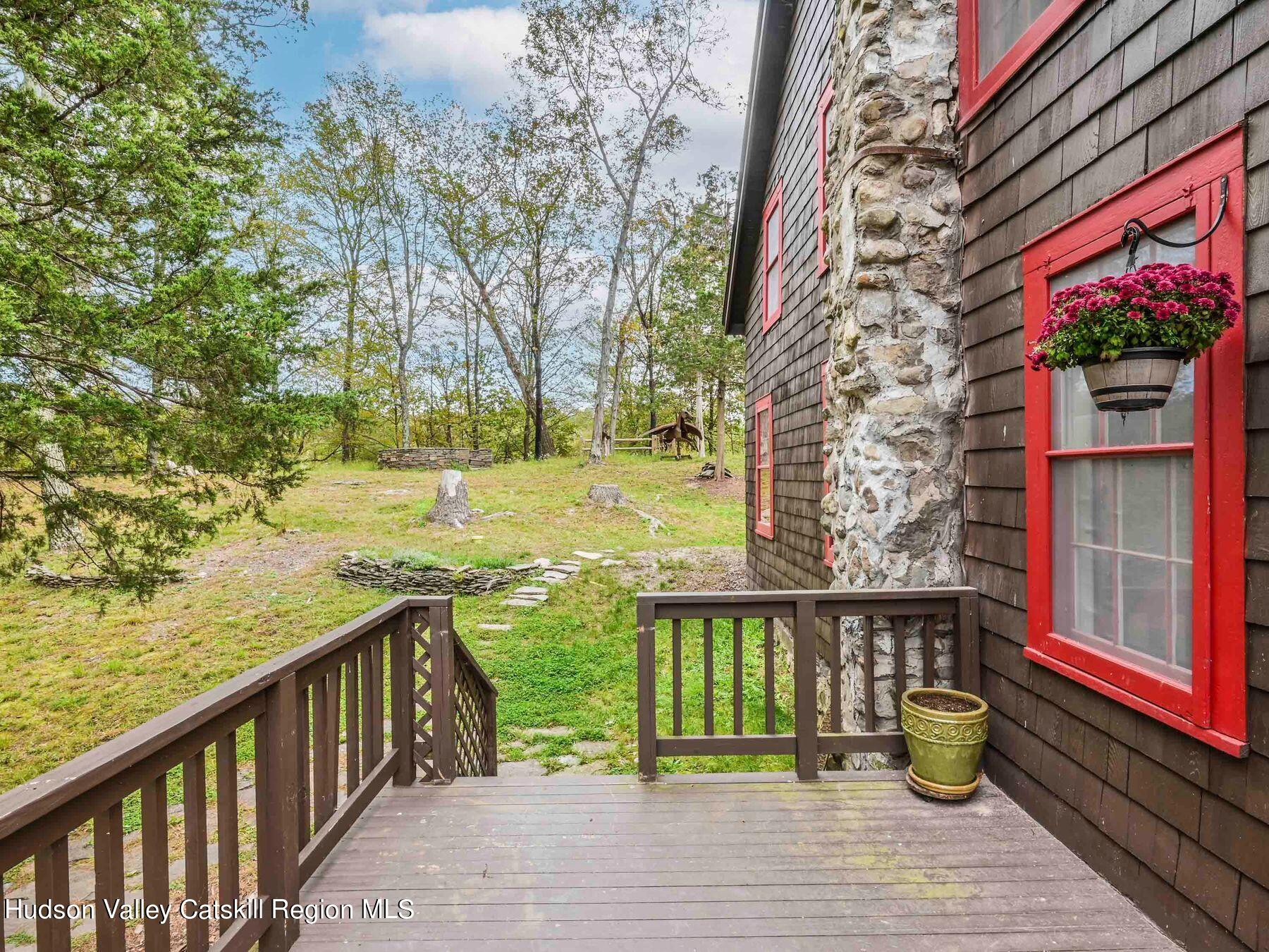 264 Van Vlierden Road Saugerties, NY 12477 - Photo 42 of 59 photo_online_040