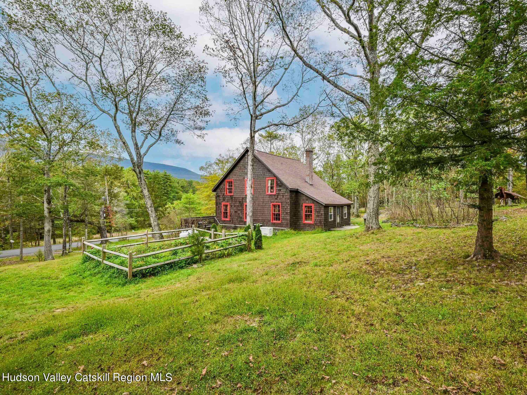 264 Van Vlierden Road Saugerties, NY 12477 - Photo 48 of 59 photo_online_046