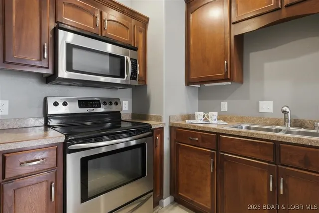 $267,000 | 103 East 15th Street, Eldon, MO 65026