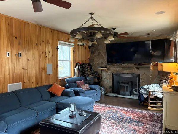 $600,000 | 296 Winchell Mountain Road, Millerton, NY 12546