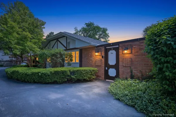$399,900 | 1 Carlisle On Duxbury, Rolling Meadows, IL 60008