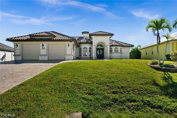 $750,000 | 3041 Southwest 11th Place, Cape Coral, FL 33914