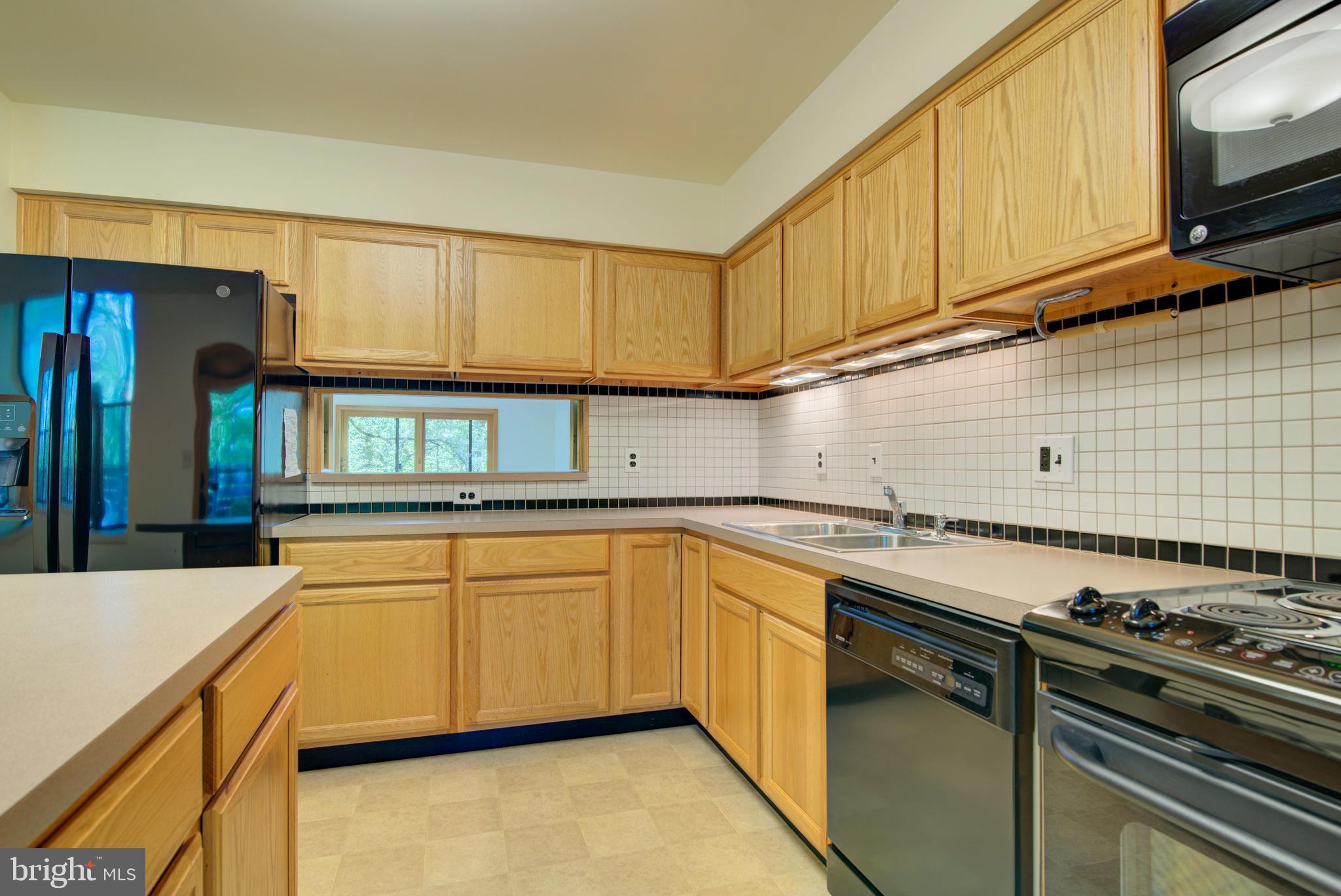 11500 Sunder Court Reston, VA 20190 - Photo 18 of 40