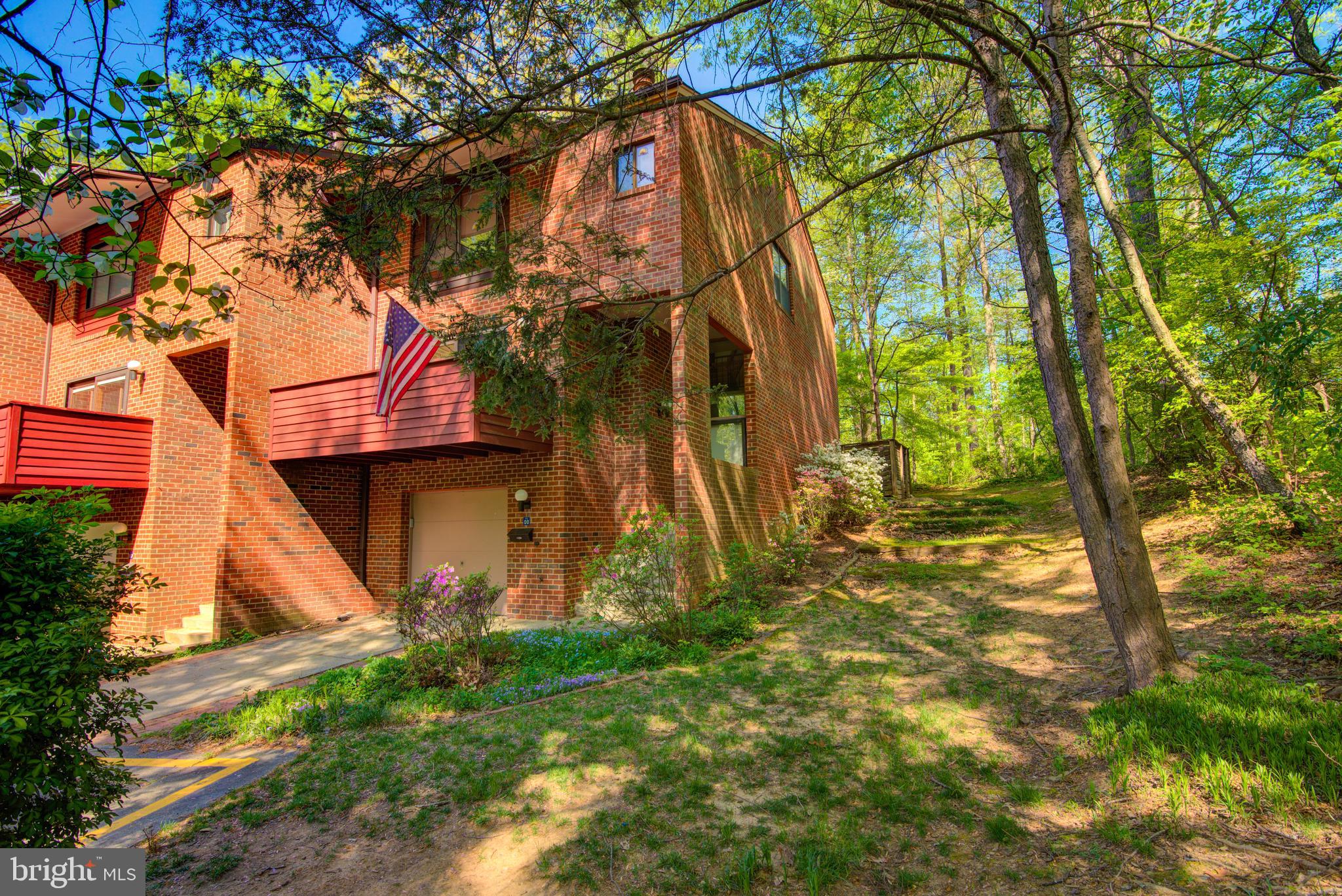 11500 Sunder Court Reston, VA 20190 - Photo 2 of 40