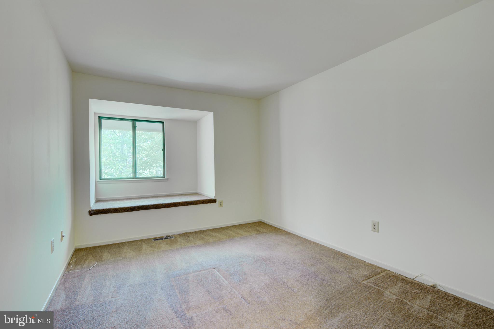 11500 Sunder Court Reston, VA 20190 - Photo 29 of 40 Third Bedroom