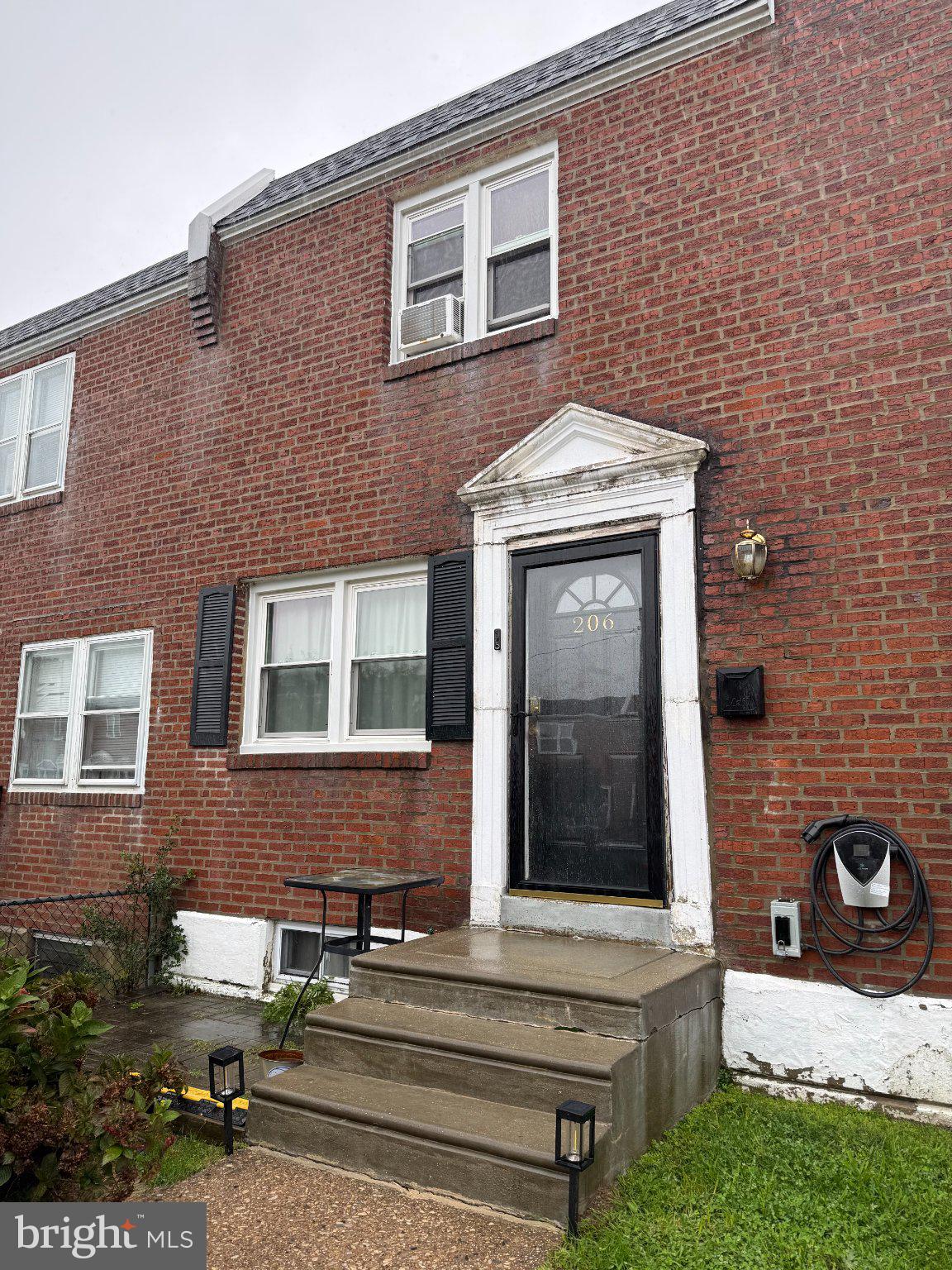 206 Overlook Road Philadelphia, PA 19128 - Photo 2 of 3 Gallery Image 2