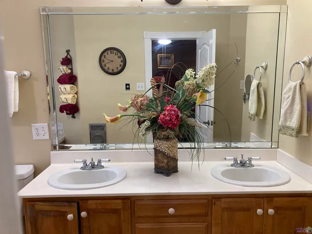 $595,000 | 10342 Jorroson Lane, Ethel, LA 70730