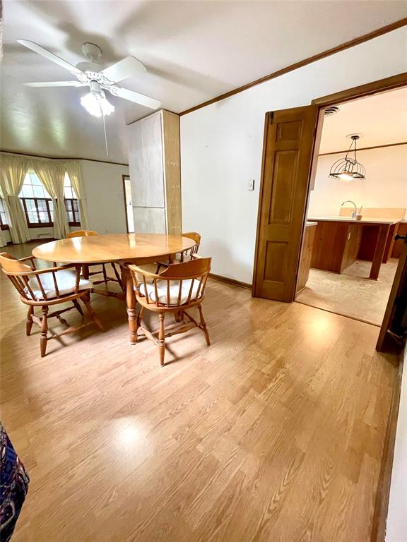 715 South Rusk Street Gainesville, TX 76240 - Photo 6 of 32 Gallery Image 6
