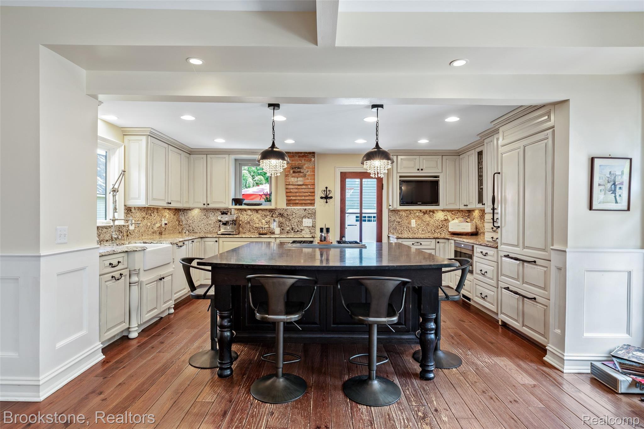 148 Tillson Street Romeo, MI 48065 - Photo 17 of 62 TillsonRomeo_17.jpg