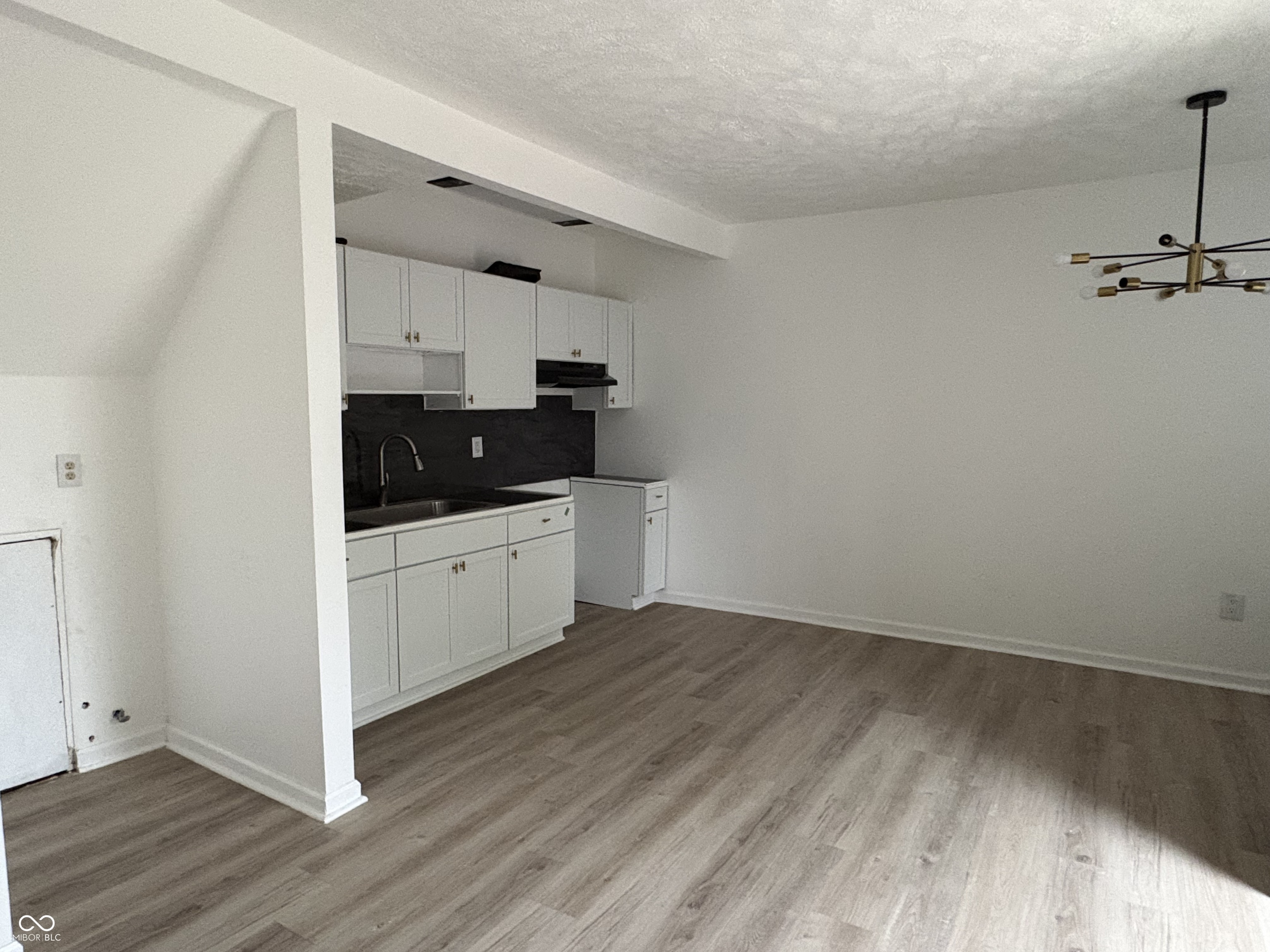 110 Wisconsin Street Indianapolis, IN 46225 - Photo 3 of 20