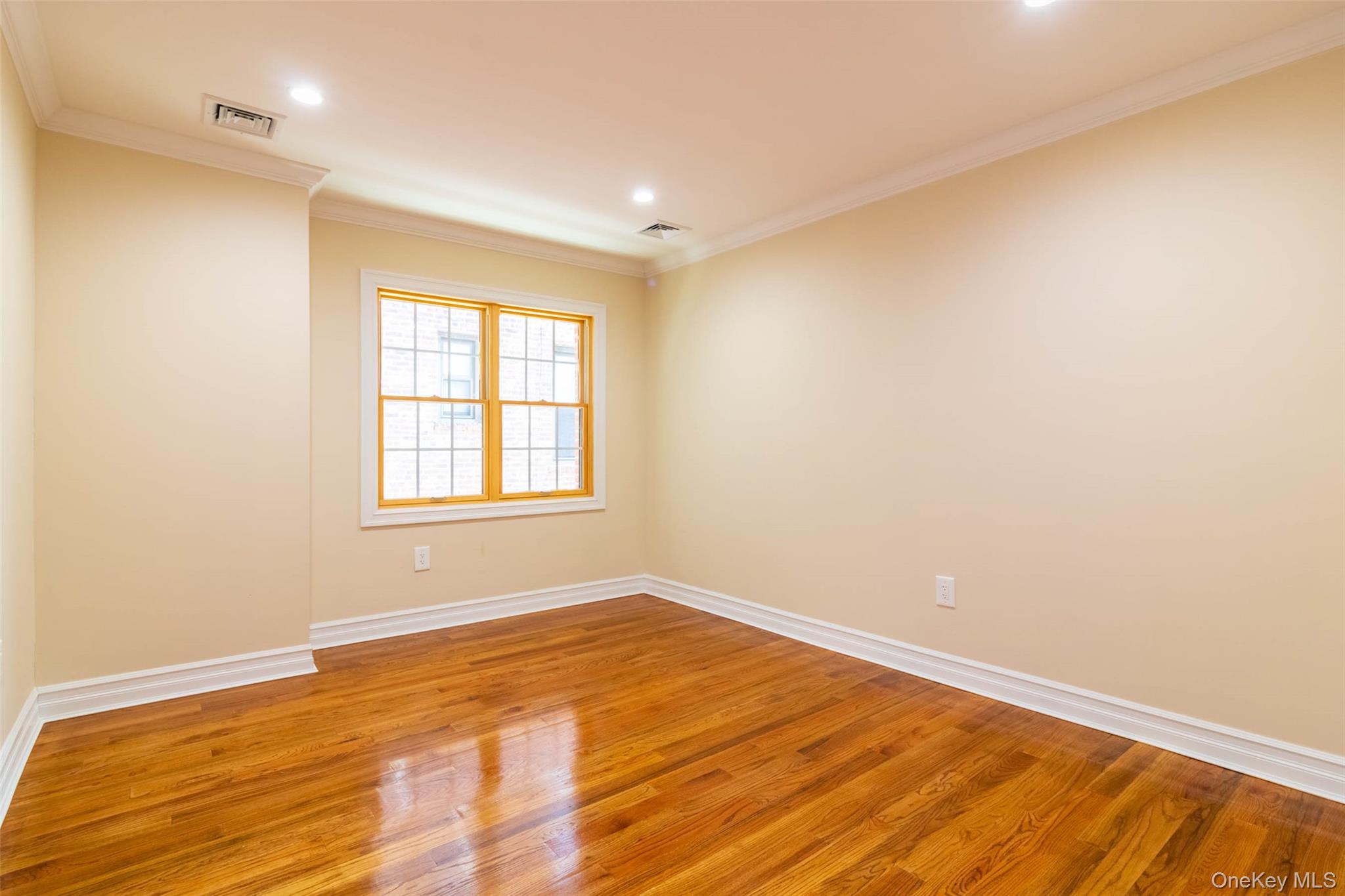 84-31 Beverly Road Queens, NY 11415 - Photo 8 of 22