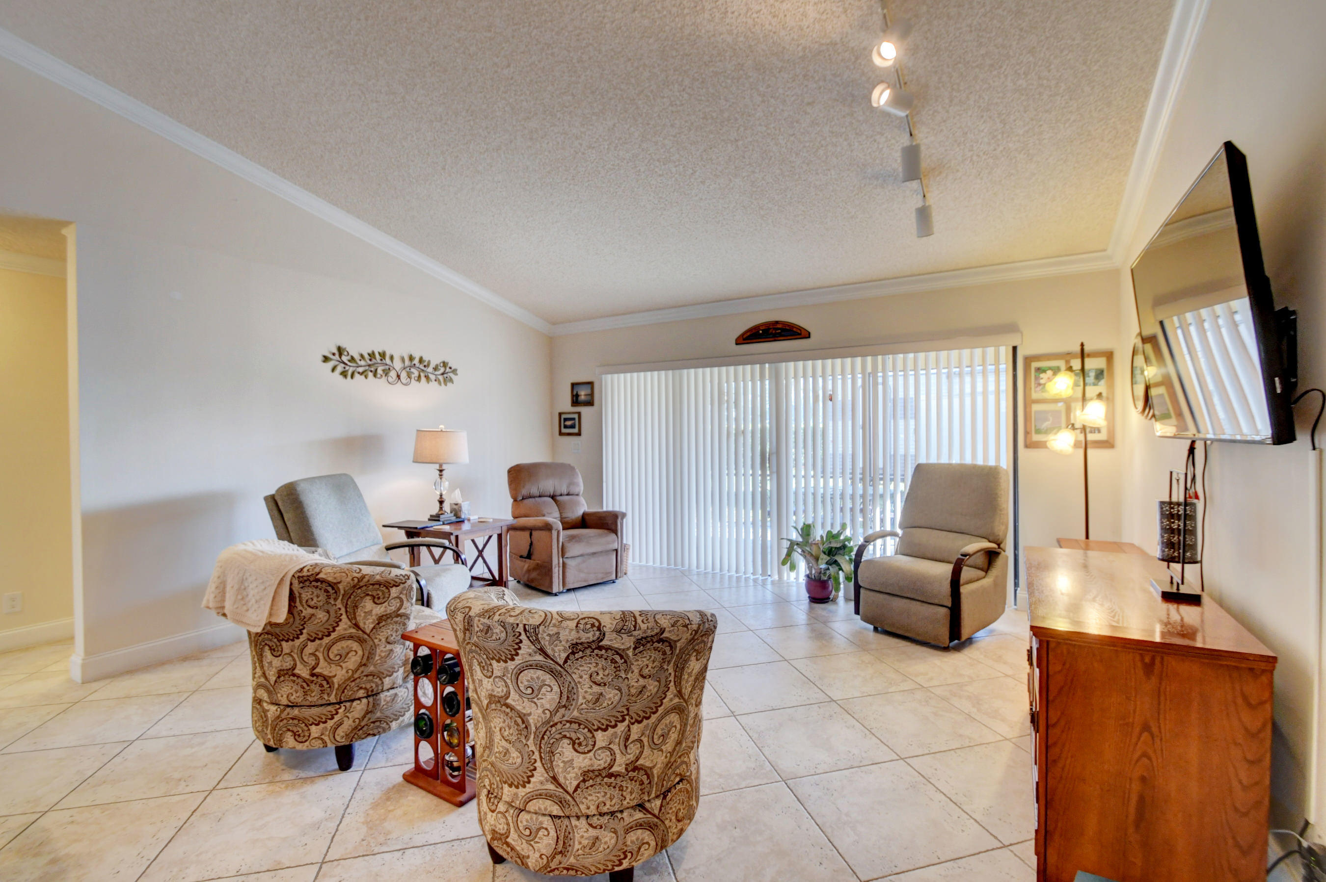 21060 Black Maple Lane Boca Raton, FL 33428 - Photo 8 of 19 dsc_8742_3_4_5_6