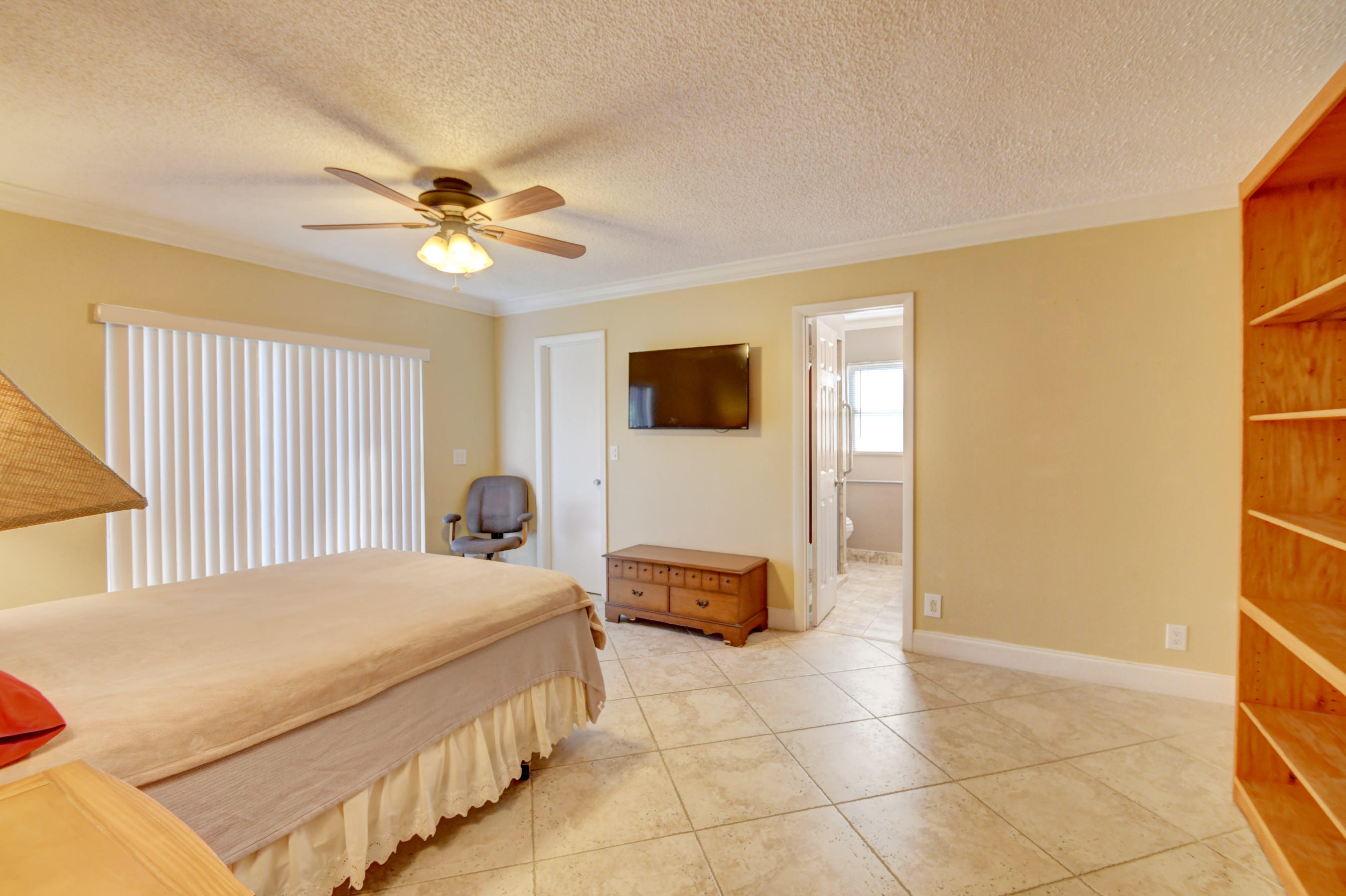 21060 Black Maple Lane Boca Raton, FL 33428 - Photo 10 of 19 dsc_8797_798_799_800_801