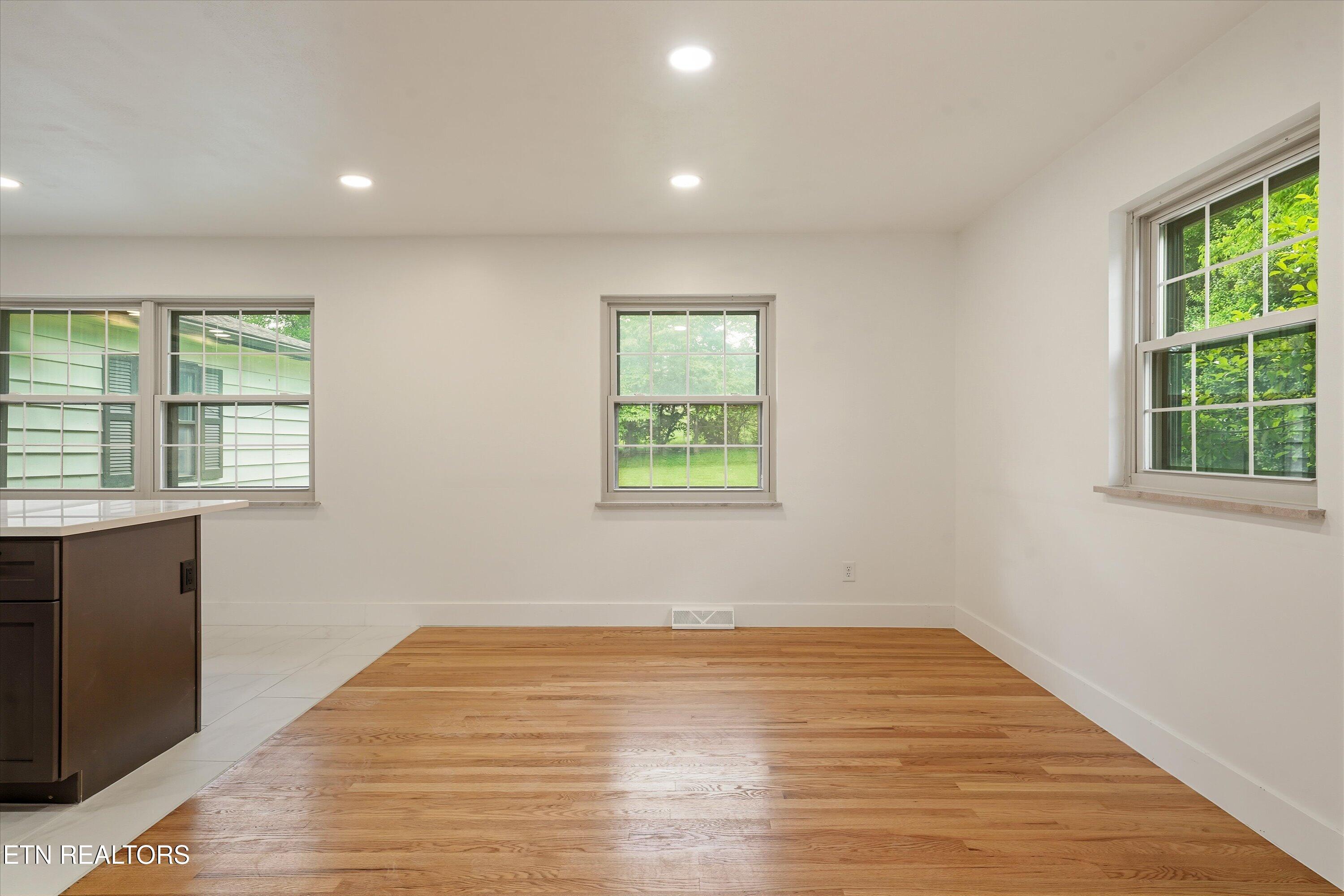 891 West Cunningham Street Alcoa, TN 37701 - Photo 13 of 46 13-891 W Cunningham St 38