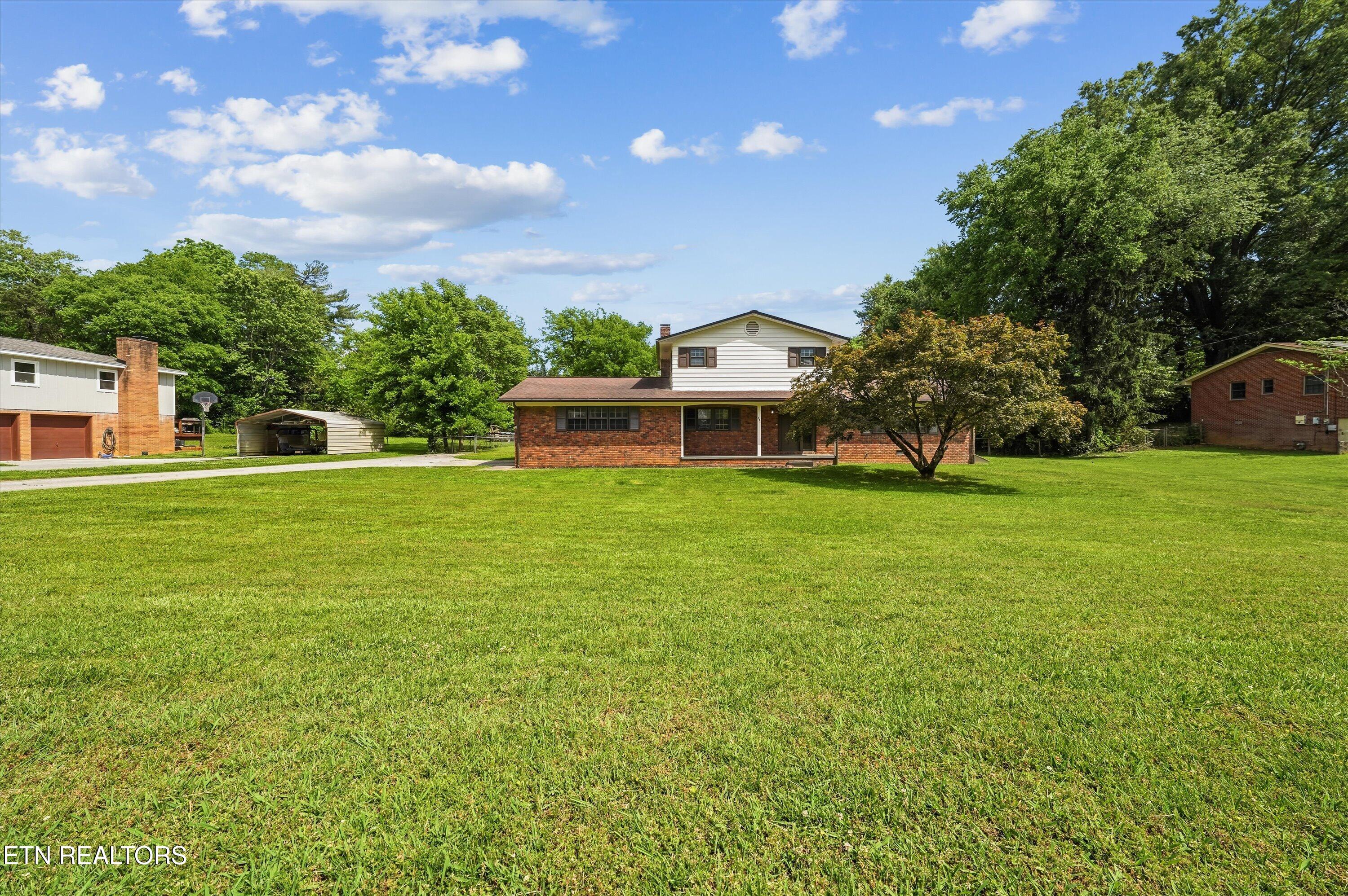891 West Cunningham Street Alcoa, TN 37701 - Photo 2 of 46 02-891 W Cunningham St 01
