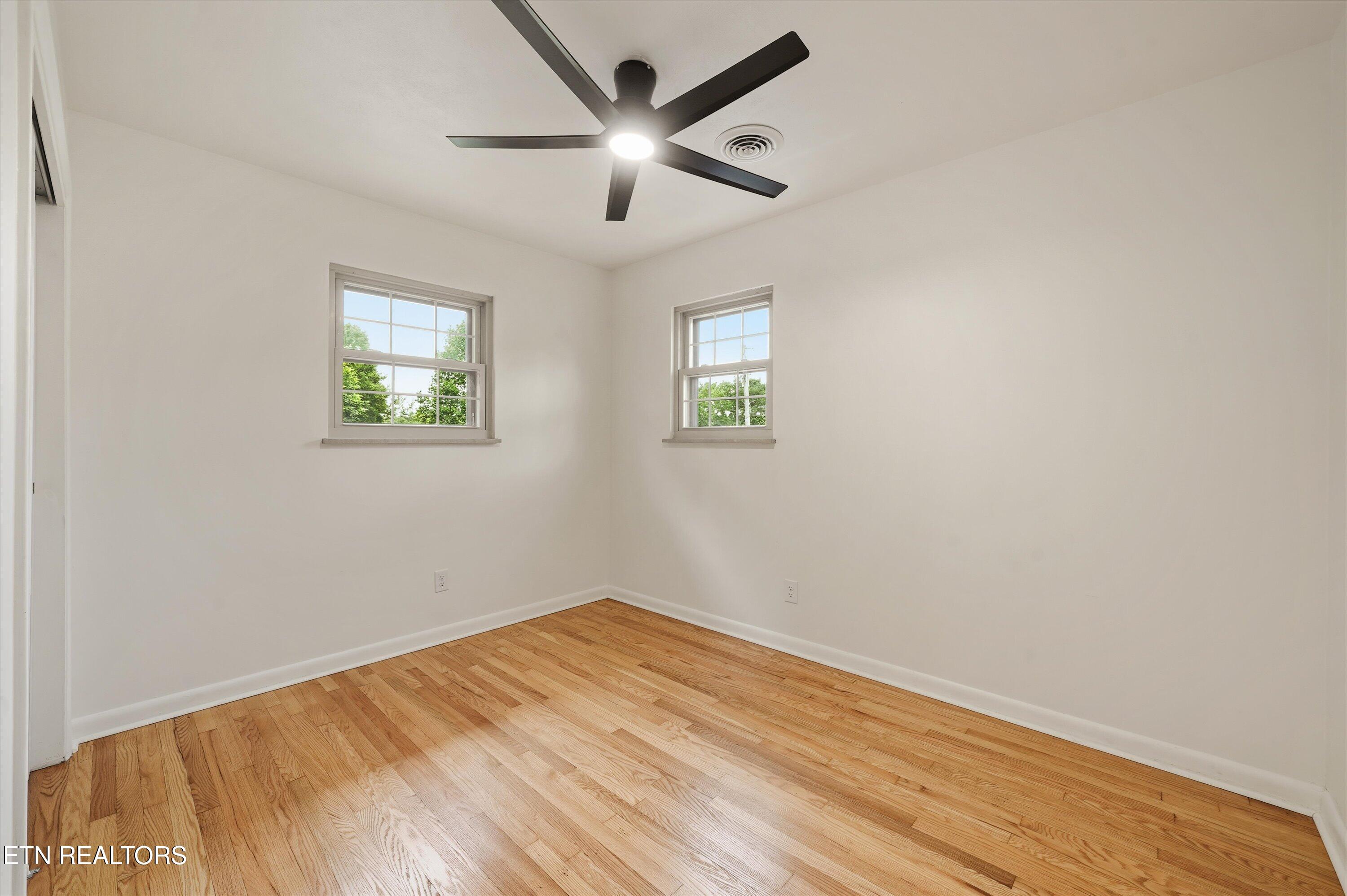 891 West Cunningham Street Alcoa, TN 37701 - Photo 22 of 46 22-891 W Cunningham St 12