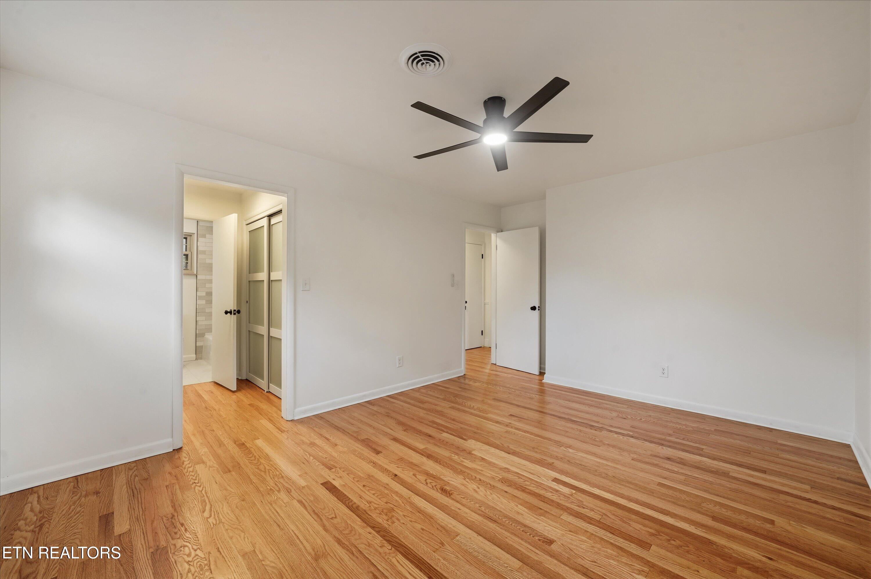 891 West Cunningham Street Alcoa, TN 37701 - Photo 24 of 46 24-891 W Cunningham St 14