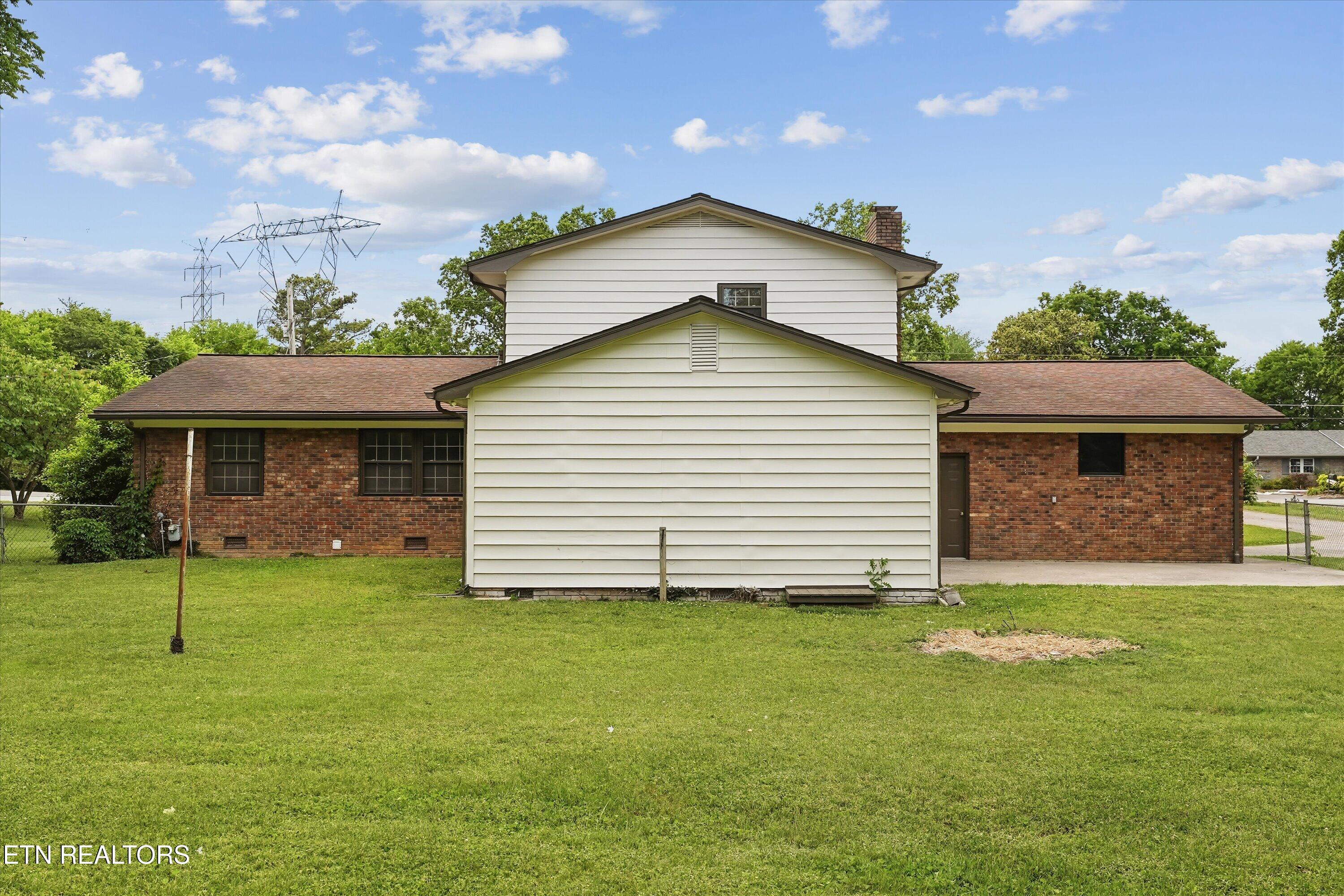 891 West Cunningham Street Alcoa, TN 37701 - Photo 45 of 46 45-891 W Cunningham St 08
