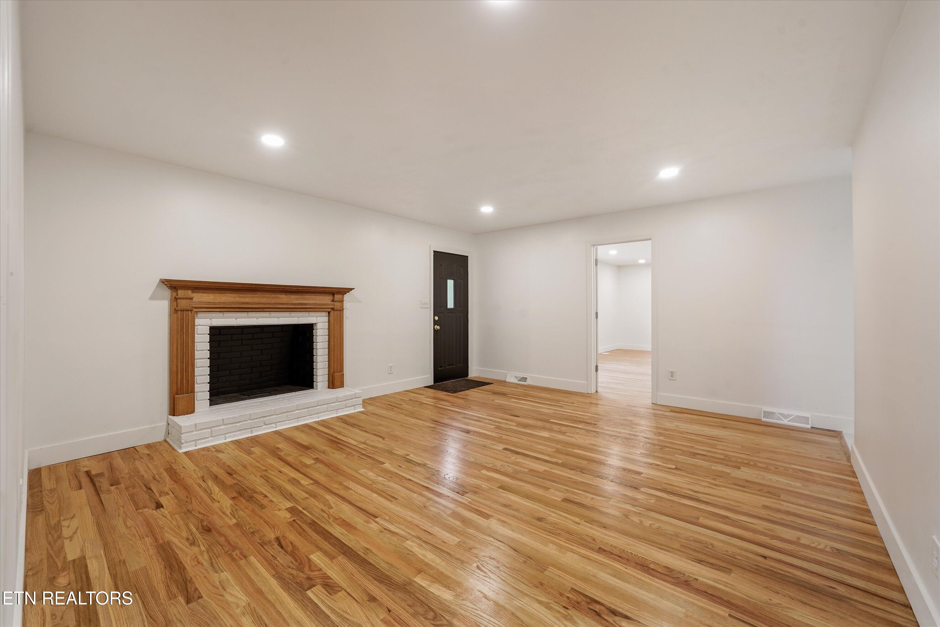 891 West Cunningham Street Alcoa, TN 37701 - Photo 10 of 46 10-891 W Cunningham St 35