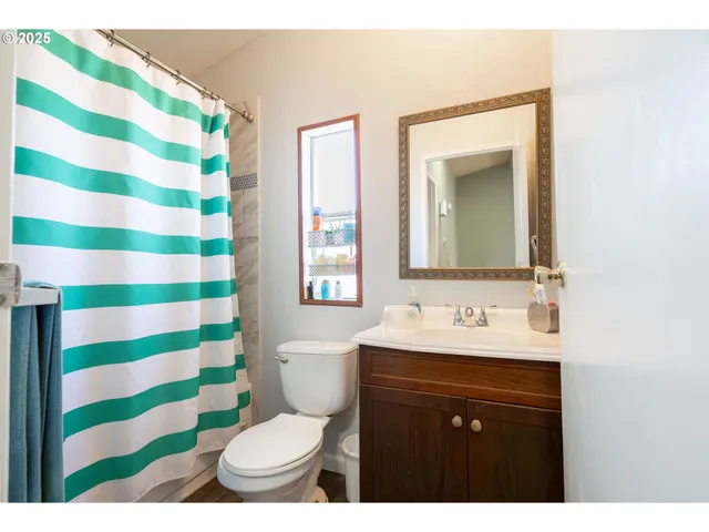 $139,900 | 11105 Main Street Northeast, Unit 6, Donald, OR 97020