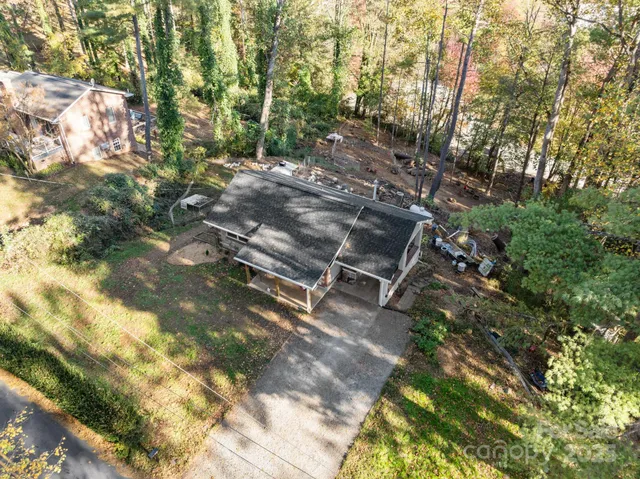 $325,000 | 2312 Greater Druid Hills Boulevard, Hendersonville, NC 28791