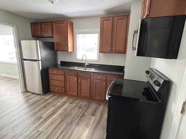 $2,050 | 623 5th Avenue South, Jacksonville Beach, FL 32250