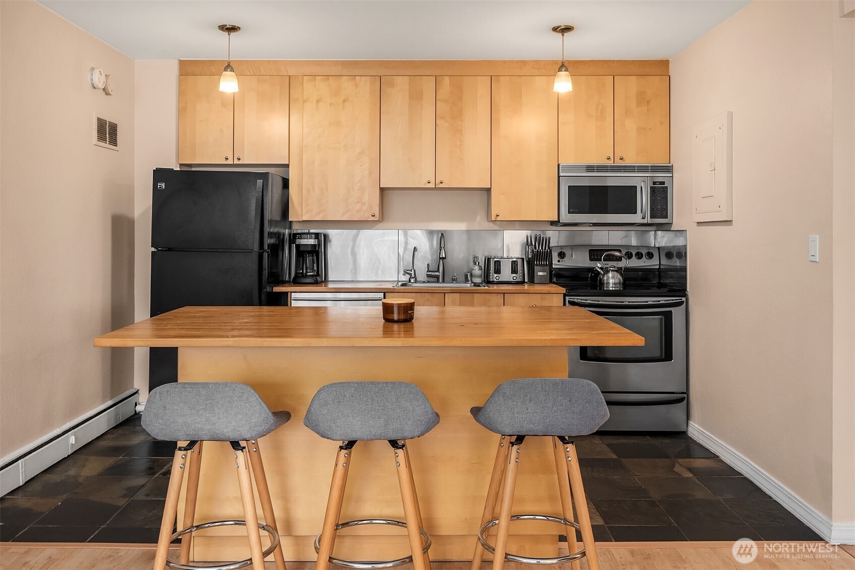 1400 Hubbell Place, Unit 1207 Seattle, WA 98101 - Photo 7 of 21 Gallery Image 7