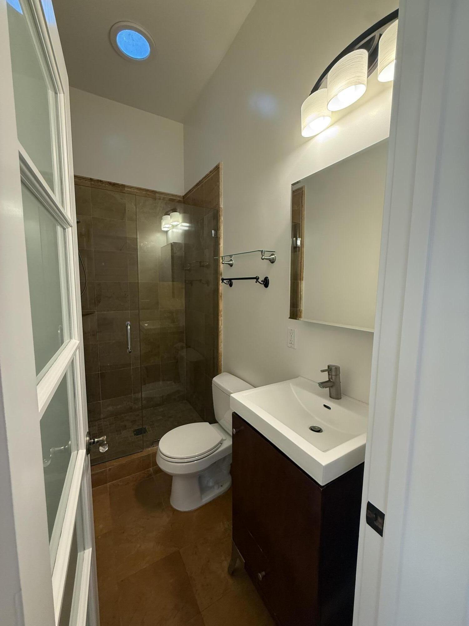 427 Seaview Road Santa Barbara, CA 93108 - Photo 8 of 22 primary bathroom