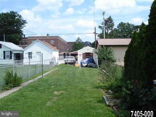 31 South Water Street Spring Grove, PA 17362 - Photo 5 of 12 Gallery Image 5