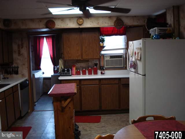 31 South Water Street Spring Grove, PA 17362 - Photo 8 of 12 Gallery Image 8