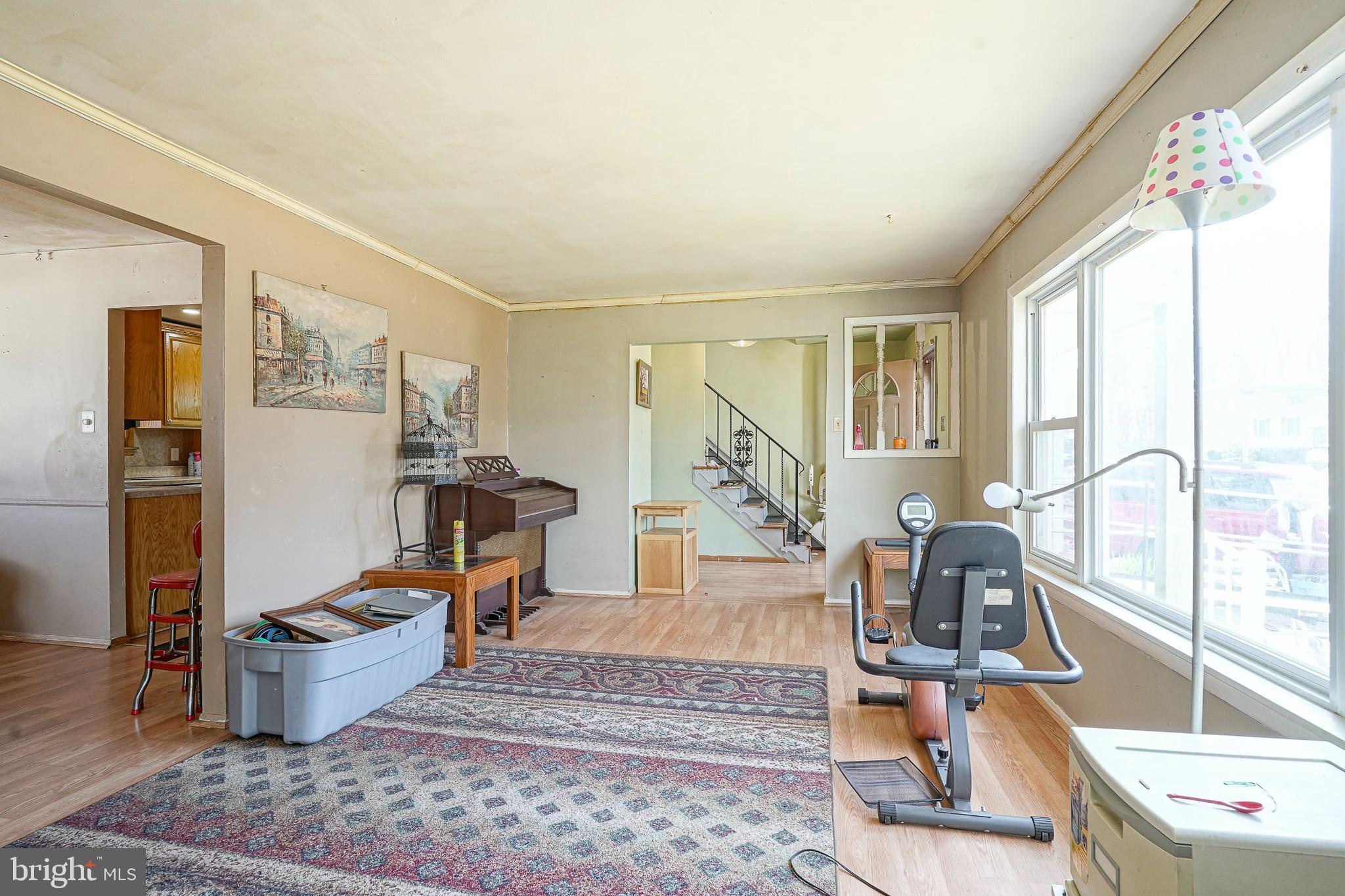 1638 Red Oak Road Williamstown, NJ 08094 - Photo 11 of 23 a living room with furniture and a large window