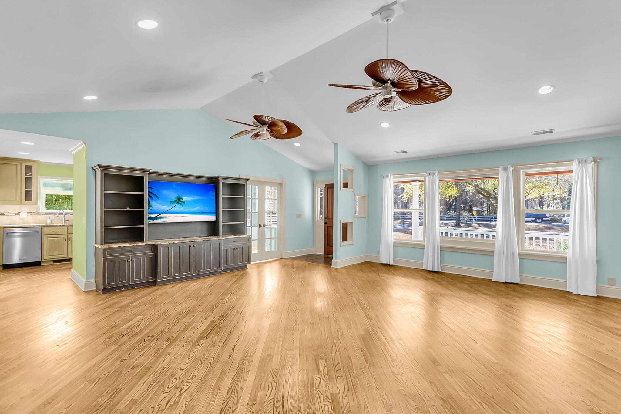 6911 Buckhorn Road Ravenel, SC 29470 - Photo 11 of 78 6911 Buckhorn Rd