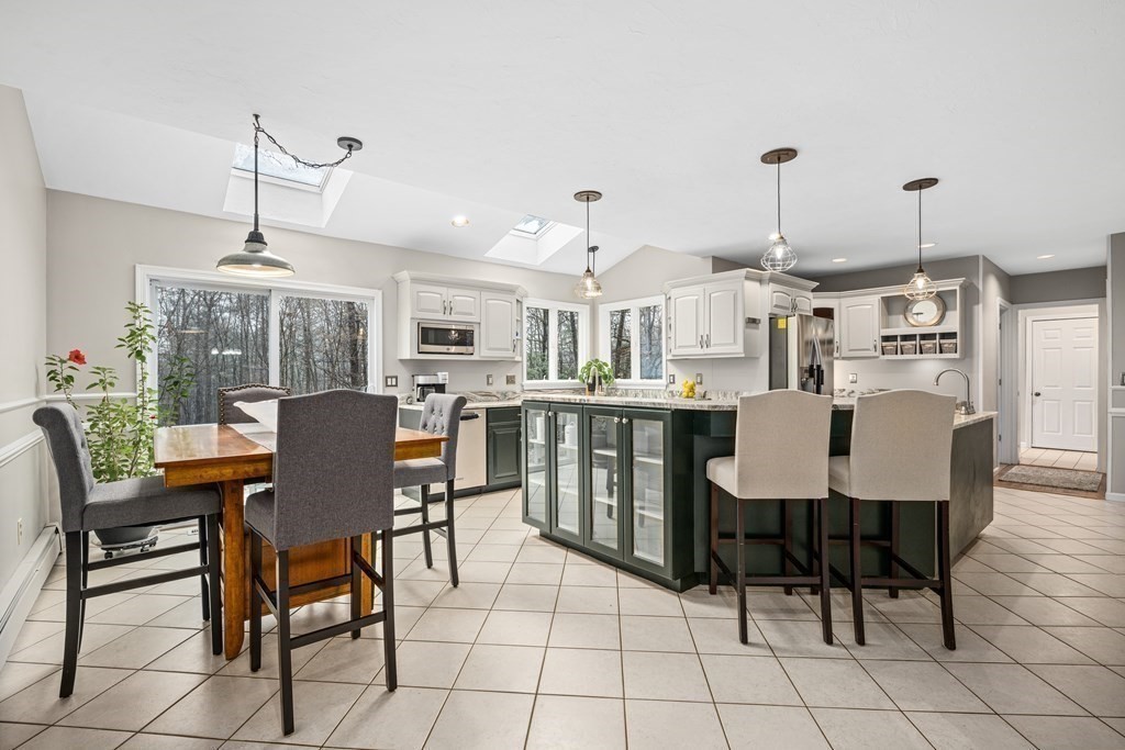 35 Smith Road Northborough, MA 01532 - Photo 8 of 39 Gallery Image 8
