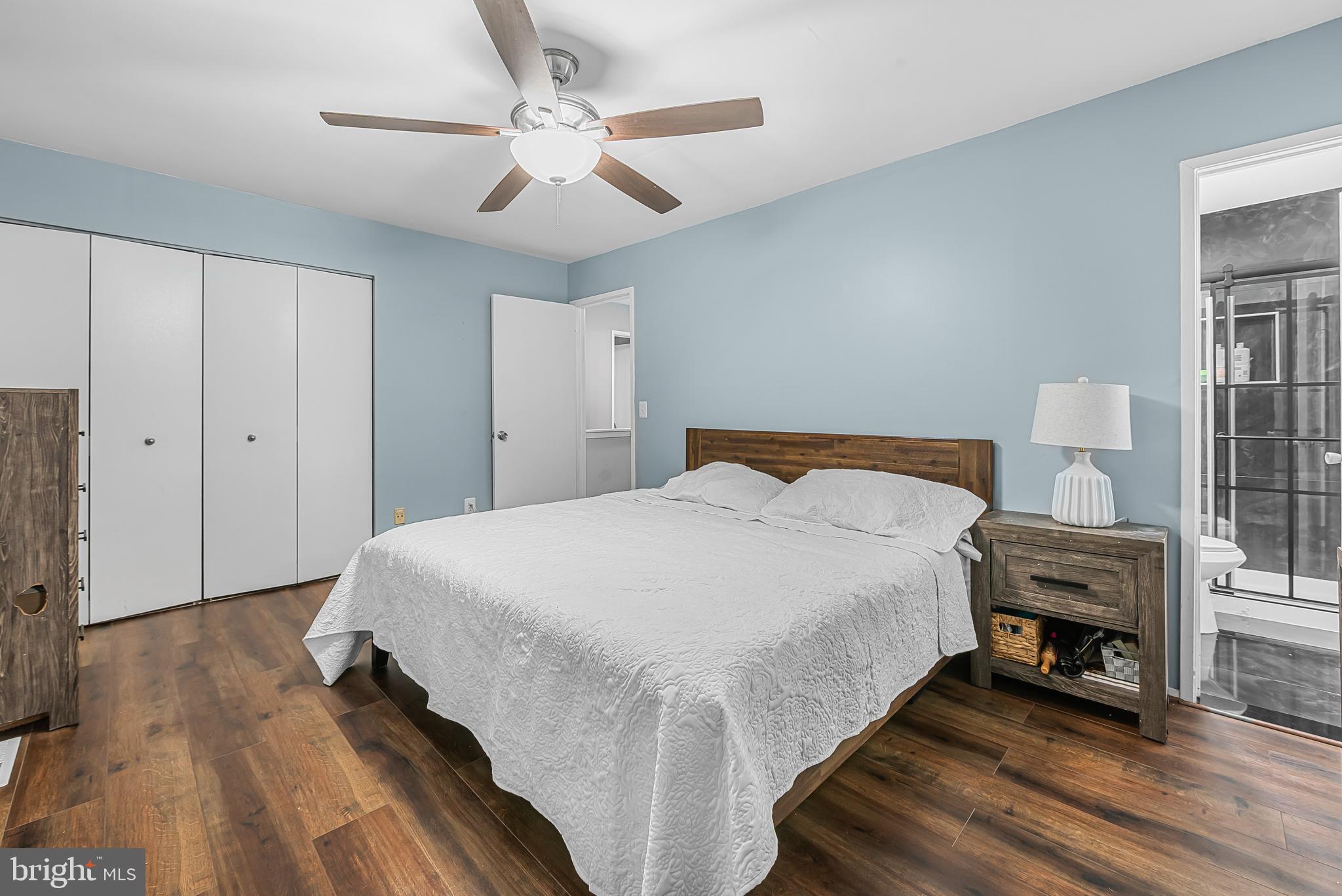 19300 Thomas Farm Road Gaithersburg, MD 20886 - Photo 20 of 26 Primary Bedroom