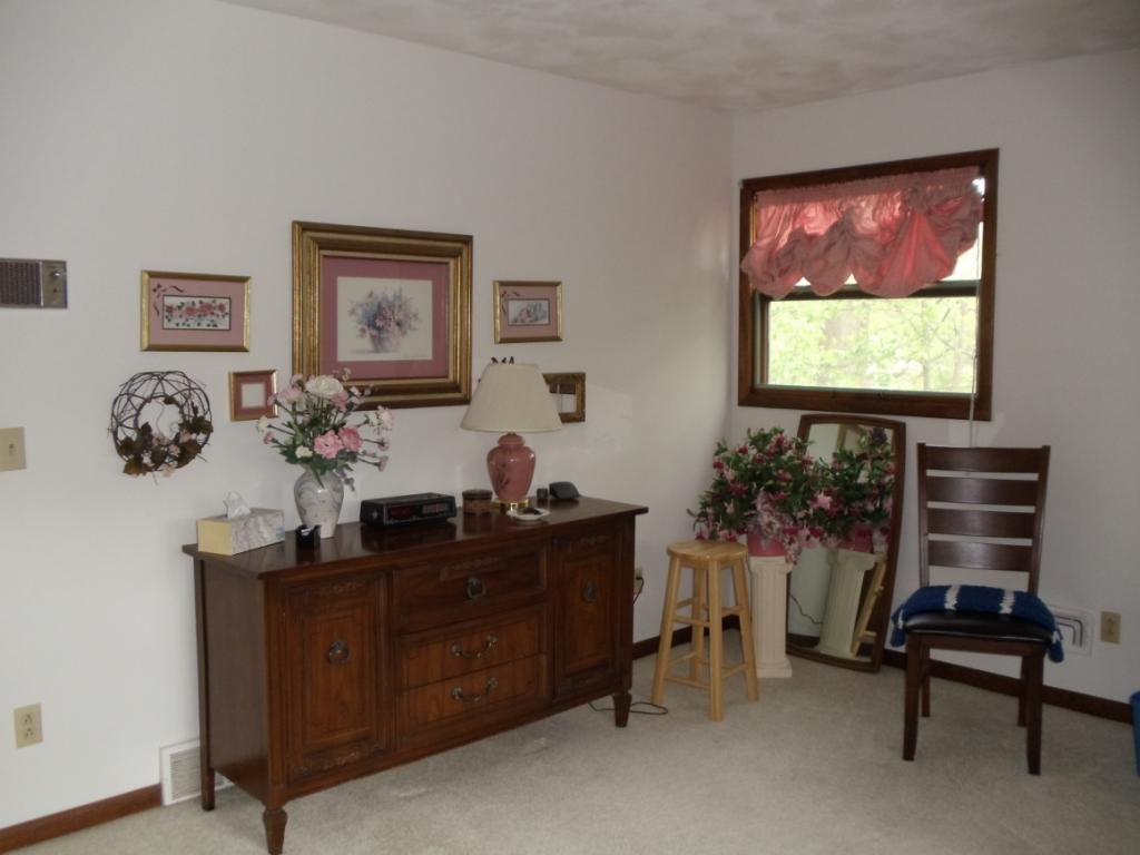 285 Ridgefield Road Endicott, NY 13760 - Photo 14 of 19 Gallery Image 14