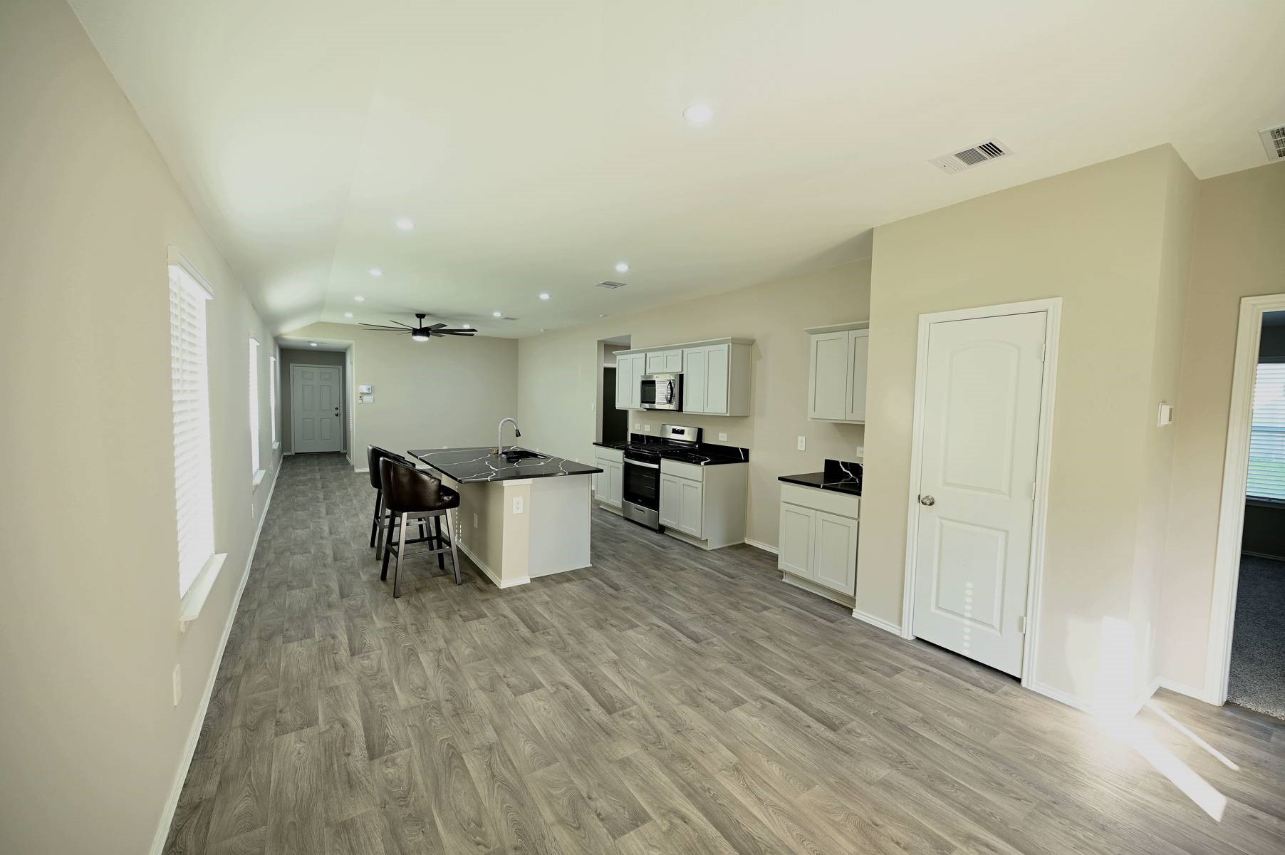 24211 Foxdale Bay Ct Spring Spring, TX 77373 - Photo 9 of 23