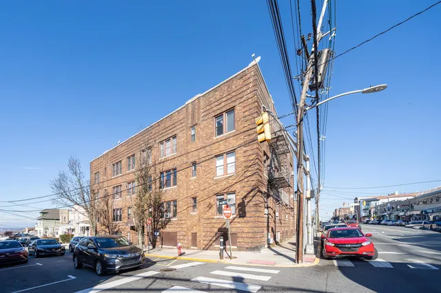 $289,900 | 1100 83rd Street, Unit C1, North Bergen, NJ 07047