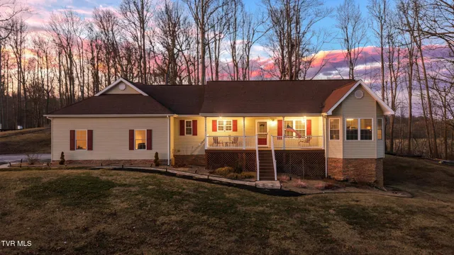 $595,900 | 104 Wise Lane, Lebanon, VA 24266