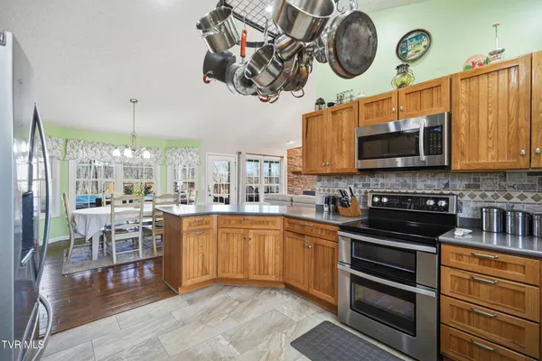 $575,000 | 104 Wise Lane, Lebanon, VA 24266