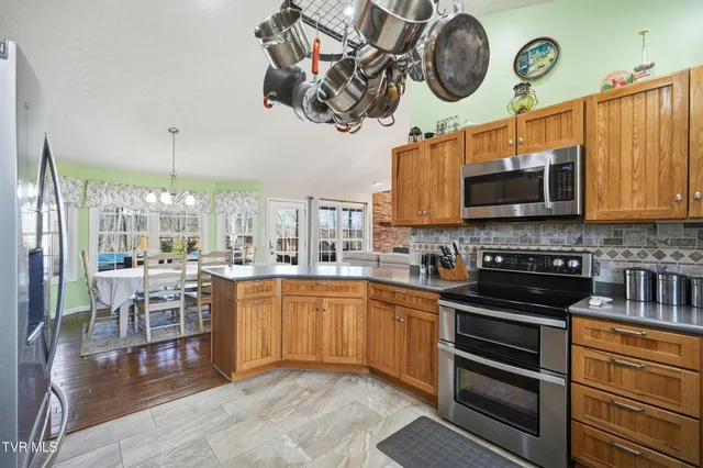 $595,900 | 104 Wise Lane, Lebanon, VA 24266