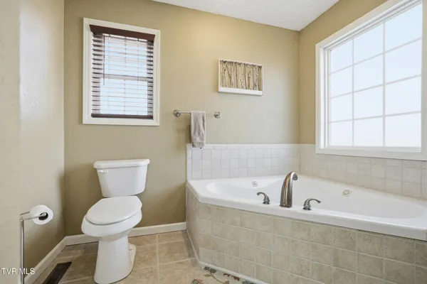 $575,000 | 104 Wise Lane, Lebanon, VA 24266