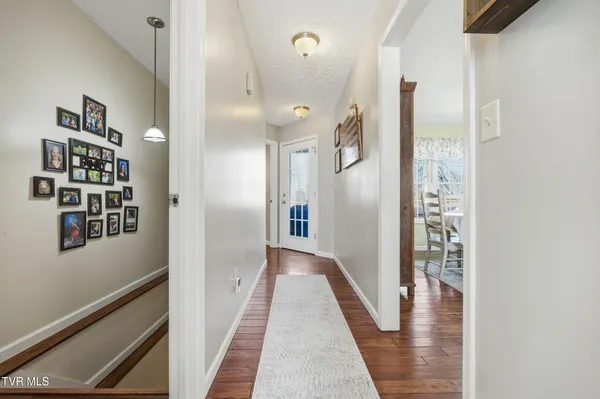 $575,000 | 104 Wise Lane, Lebanon, VA 24266