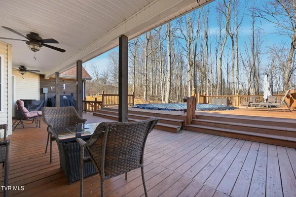 $575,000 | 104 Wise Lane, Lebanon, VA 24266