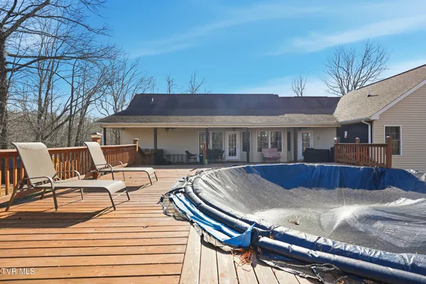 $575,000 | 104 Wise Lane, Lebanon, VA 24266
