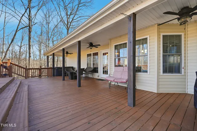 $595,900 | 104 Wise Lane, Lebanon, VA 24266