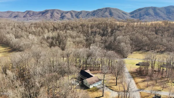 $575,000 | 104 Wise Lane, Lebanon, VA 24266